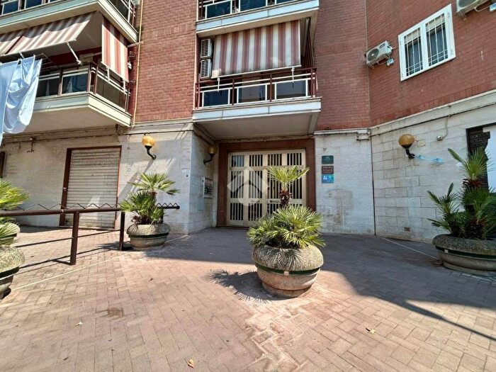 Appartamento bilocale in affitto in Via Aquileia, Centro Direzionale, Napoli