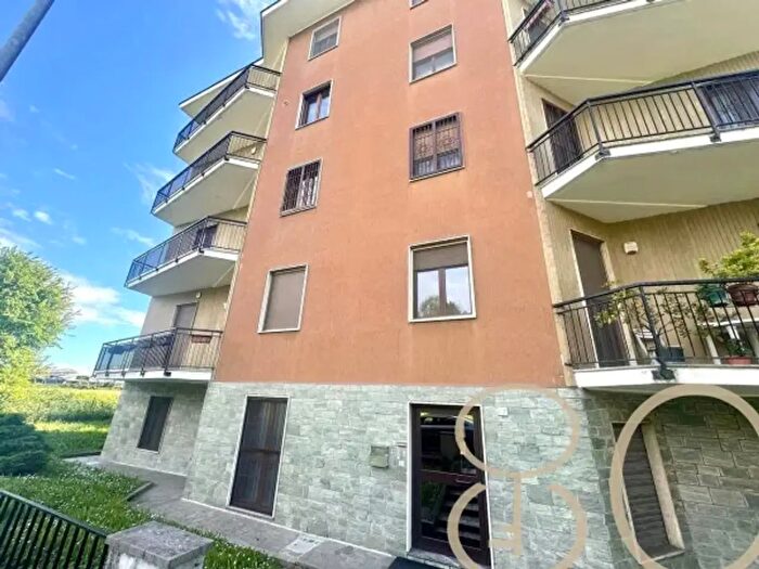 Appartamento trilocale in vendita in Via Bruno Buozzi, Rozzano