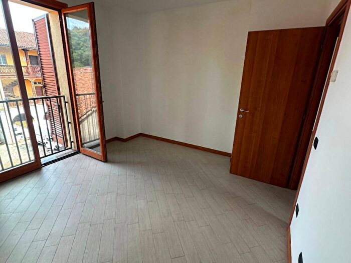 Appartamento bilocale in affitto in Via della Chiesa, Centro, Gessate