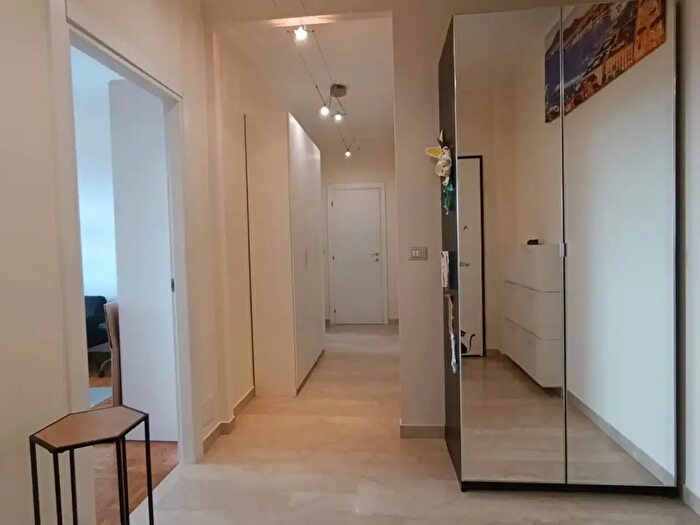 Appartamento trilocale in affitto in CSo Correnti Cesare, Torino