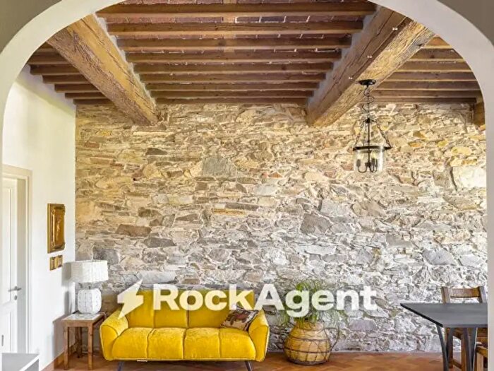 Casa con 6 locali in vendita in Capannori