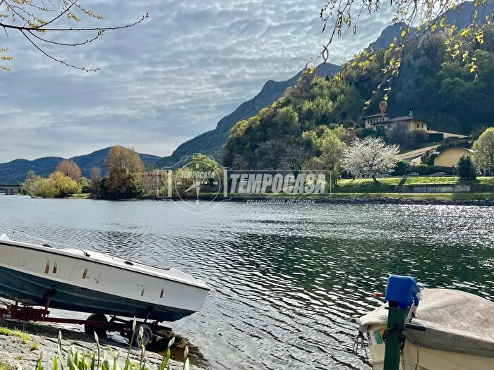 Appartamento trilocale in vendita in Lecco