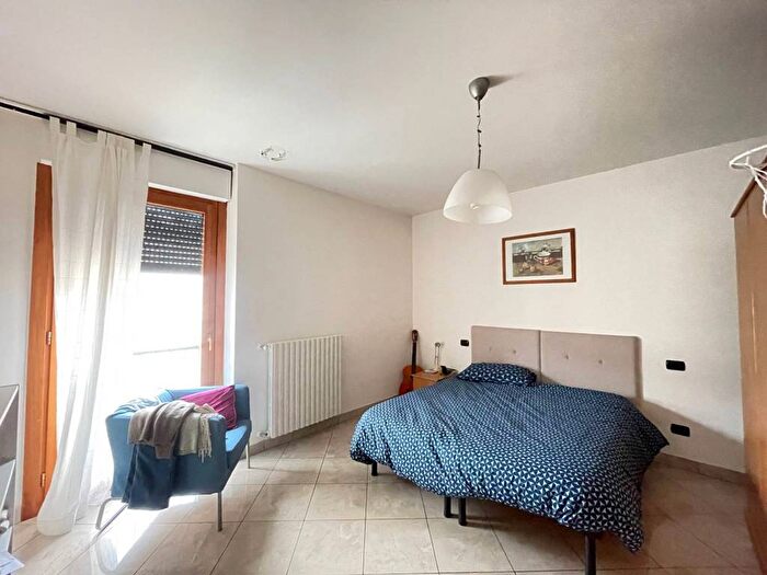 Appartamento quadrilocale in affitto in Piazza Pietro Leopoldo, Leopoldo Vittorio Emanuele Statuto, Firenze