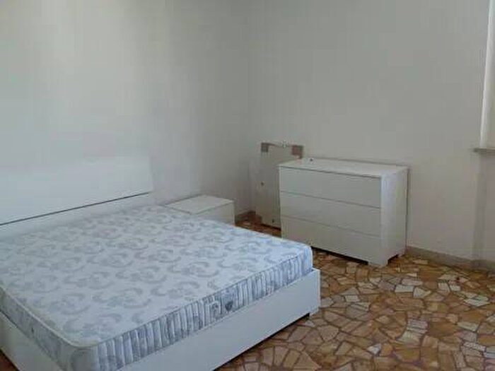 Appartamento con 5 locali in affitto in Via Alessandro Da Morrona, San Marco, Pisa