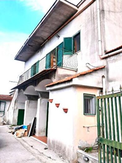Casa con 6 locali in vendita in Via Marigliano, Somma Vesuviana