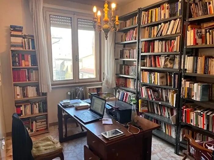 Appartamento con 5 locali in vendita in Pisa