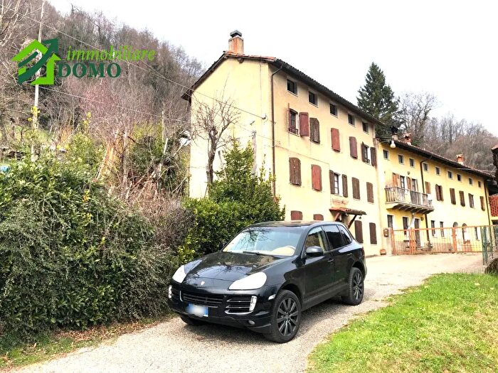Casa con 5 locali in vendita in Via Cunegati, Valli Del Pasubio