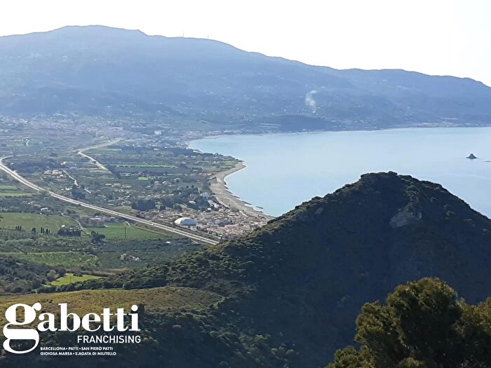 Casa con 5 locali in vendita in Roccafemmina Snc, Patti