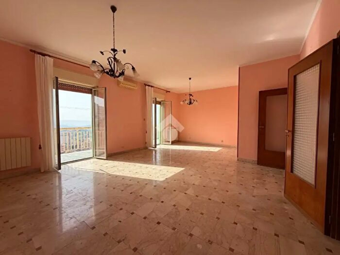 Appartamento trilocale in vendita in Via Empedocle, Agrigento