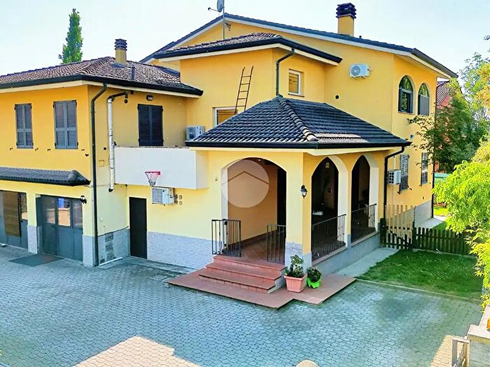 Casa con 5 locali in vendita in Via Rigoni, Torrile