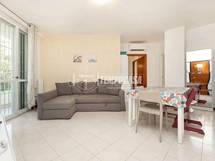 Appartamento trilocale in vendita in Bussero