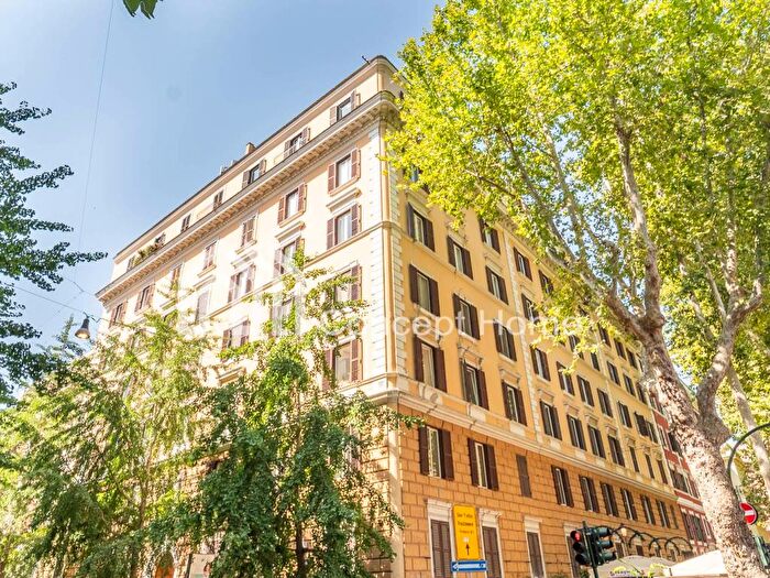Appartamento quadrilocale in affitto in Via Fabio Massimo, Prati, Roma