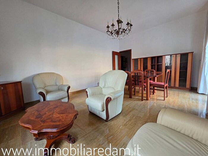 Appartamento con 6 locali in affitto in Via Giuseppe Cederle, Monte Berico Gogna Ferrovieri SantAgostino, Vicenza
