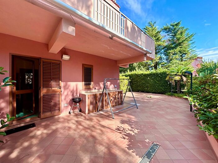 Casa con 5 locali in vendita in Via Valdemone Snc Pollina, Pollina