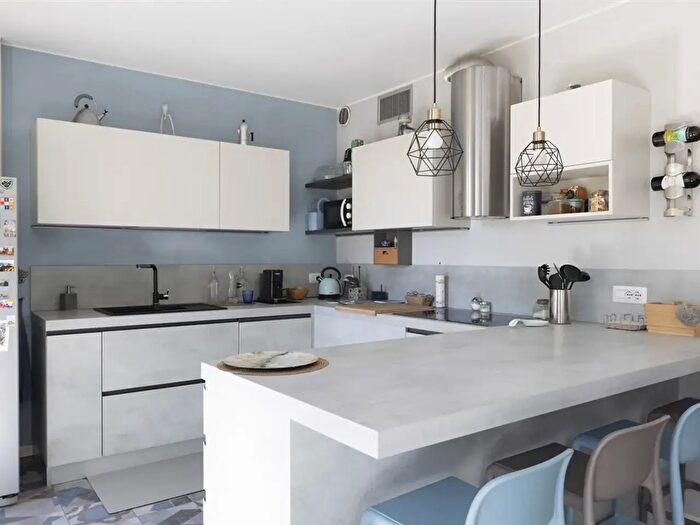 Case in Vendita e in Affitto - 3