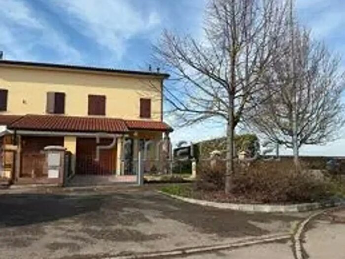 Casa con 5 locali in vendita in Via Anselperga, Campagnola Emilia