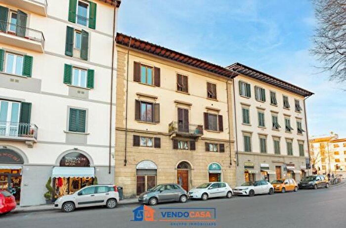 Appartamento bilocale in vendita in Via del Ponte Rosso, Firenze