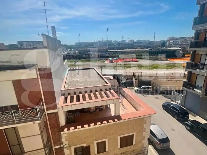 Appartamento trilocale in vendita in Via Generale Giuseppe Vaccari, Barletta