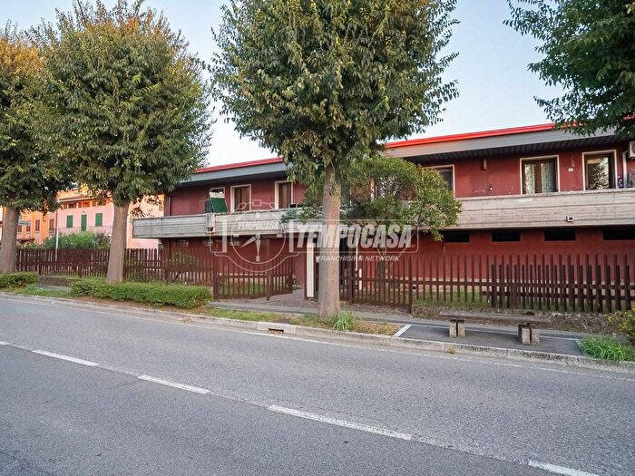 Appartamento bilocale in vendita in Via Carpenedolo, Centro, Castiglione delle Stiviere