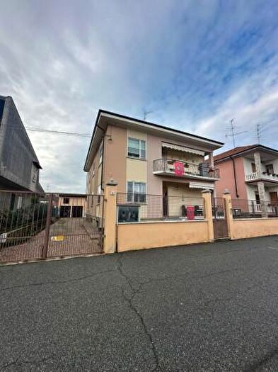 Casa con 6 locali in vendita in Via Vittorio Alfieri, Santhia