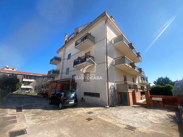 Appartamento trilocale in vendita in Via Firenze Termoli Cb, Termoli