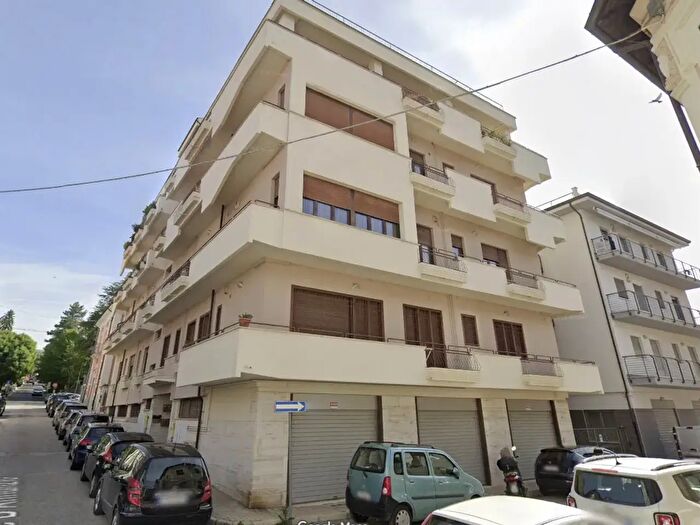 Appartamento trilocale in vendita in Via Gabriele d'Annunzio, L'Aquila