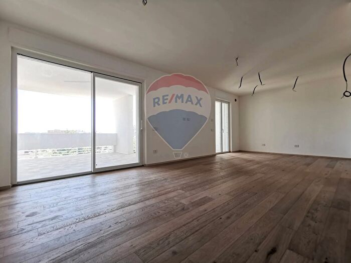 Appartamento trilocale in vendita in Via Gino Strada, Bari