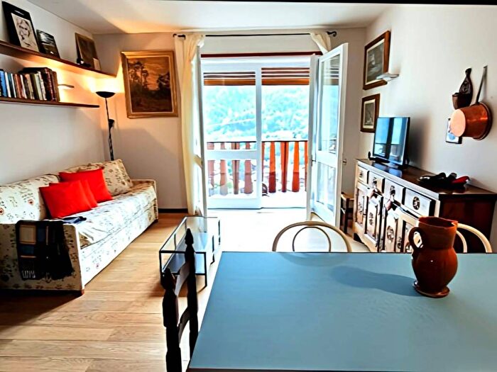 Appartamento trilocale in affitto in Via Roma, Centro, Courmayeur