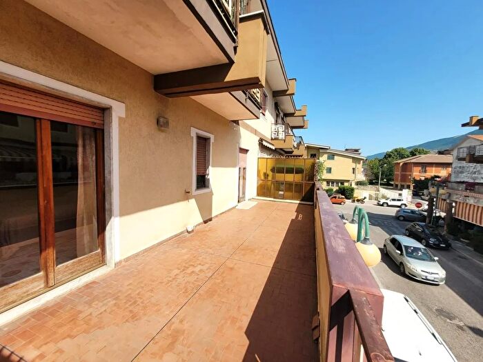 Appartamento trilocale in vendita in Via Dante Alighieri, Airola