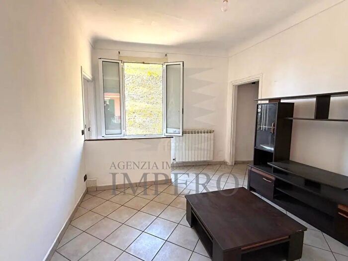 Appartamento trilocale in vendita in Via Correntina, Soldano