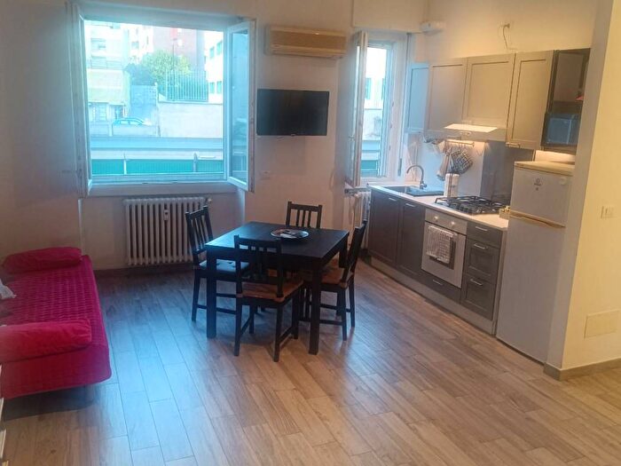 Appartamento monolocale in affitto in Via Plezzo, Udine, Milano