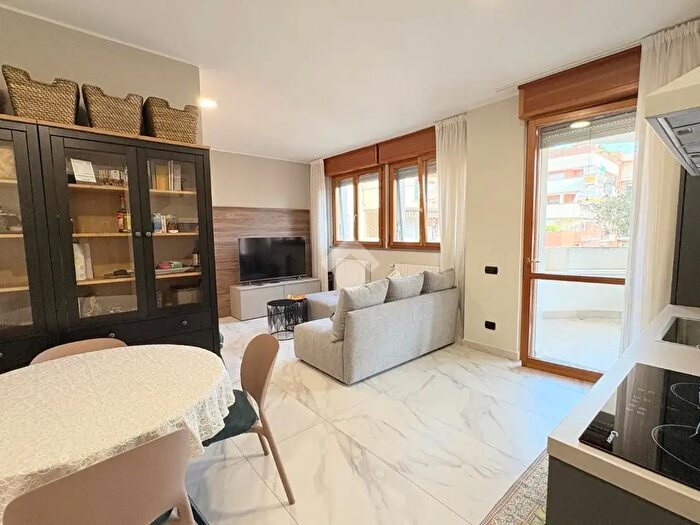 Appartamento monolocale in affitto in Via Caduti in Missione di Pace, Milano