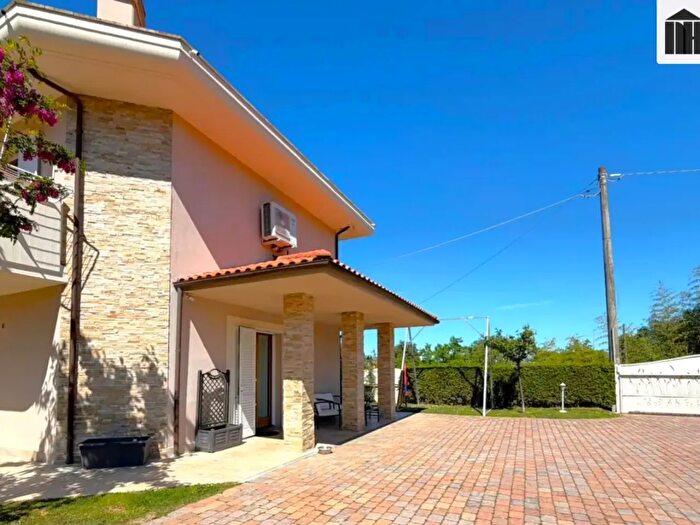 Casa con 5 locali in vendita in San Miniato