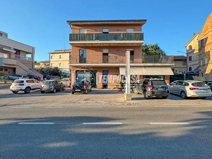 Appartamento quadrilocale in vendita in Contrada Molini di Fermo, Fermo