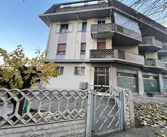 Appartamento trilocale in vendita in Viale della Stazione, Occhiobello