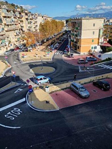 Appartamento trilocale in vendita in Via Tommaso Aversa, Messina