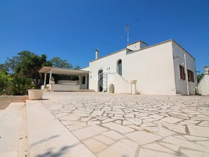 Casa quadrilocale in vendita in Ostuni