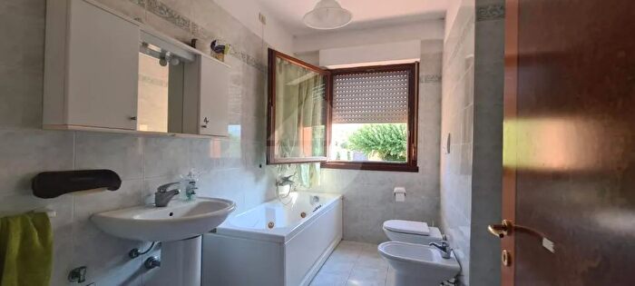 Appartamento trilocale in vendita in Assisi