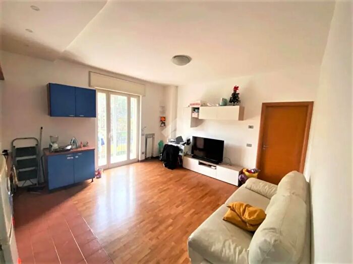 Appartamento bilocale in affitto in Via Jannelli Gabriele, Napoli