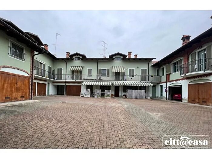 Appartamento con 5 locali in vendita in Crescentino