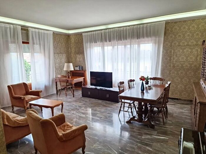 Appartamento con 6 locali in vendita in Pistoia