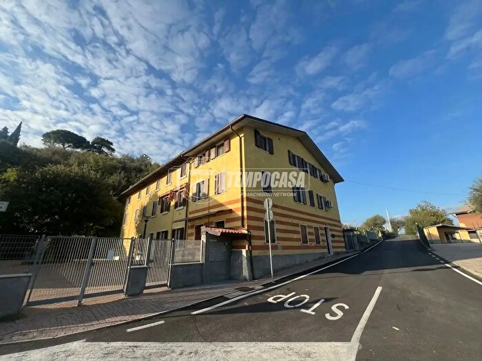 Appartamento trilocale in vendita in Località Osteria Nuova, Pastrengo