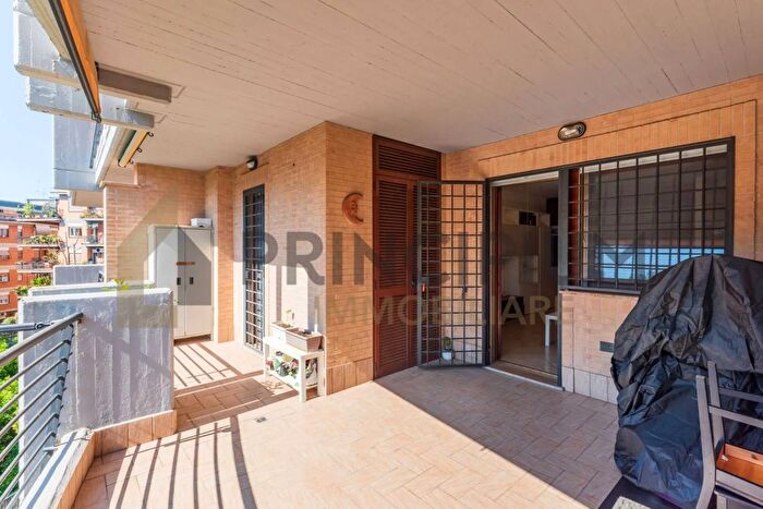 Appartamento bilocale in vendita in Via Villa di Faonte Roma, Roma