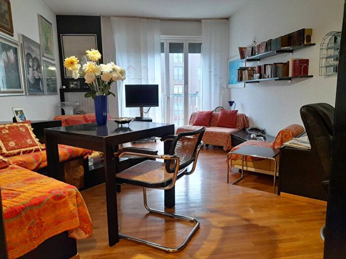 Appartamento trilocale in affitto in Via Mario Donati, Tripoli Soderini, Milano