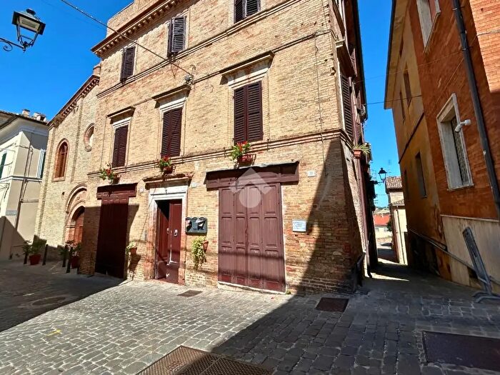 Appartamento quadrilocale in vendita in Corso Giuseppe Mazzini, Ostra