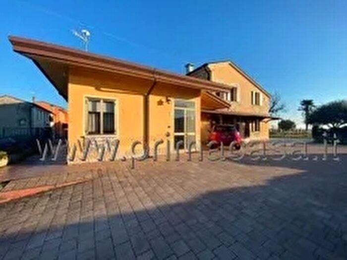 Casa quadrilocale in vendita in Corso della Vittoria, Legnago