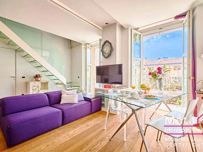 Appartamento bilocale in vendita in Via Alzaia Naviglio Pavese, Milano