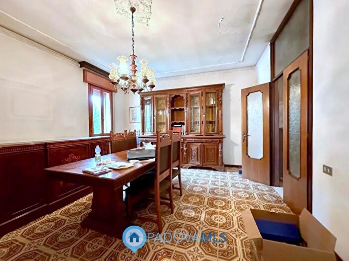 Casa quadrilocale in vendita in Via San Tommaso, Albignasego