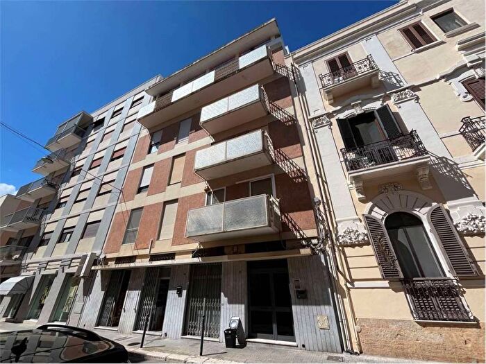 Appartamento con 5 locali in affitto in Via Giovanni XXIII, Centro Storico, Brindisi