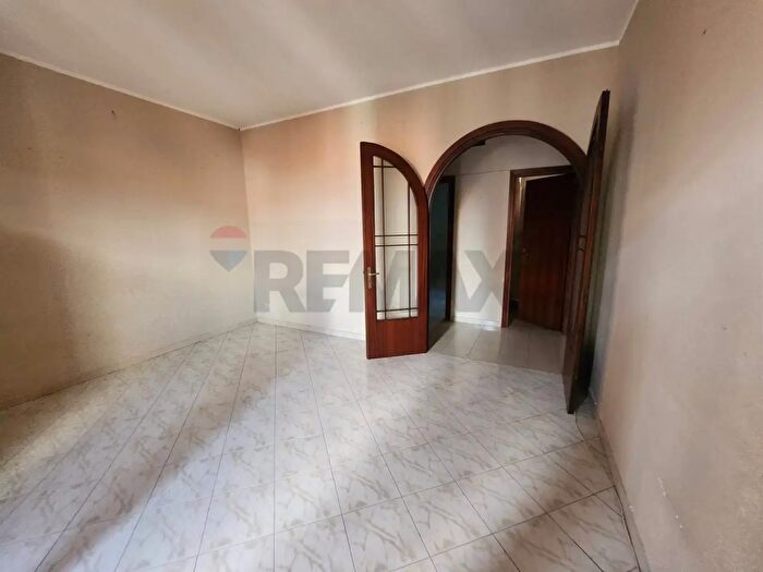 Appartamento quadrilocale in vendita in Via Lavina, Aci Sant'Antonio